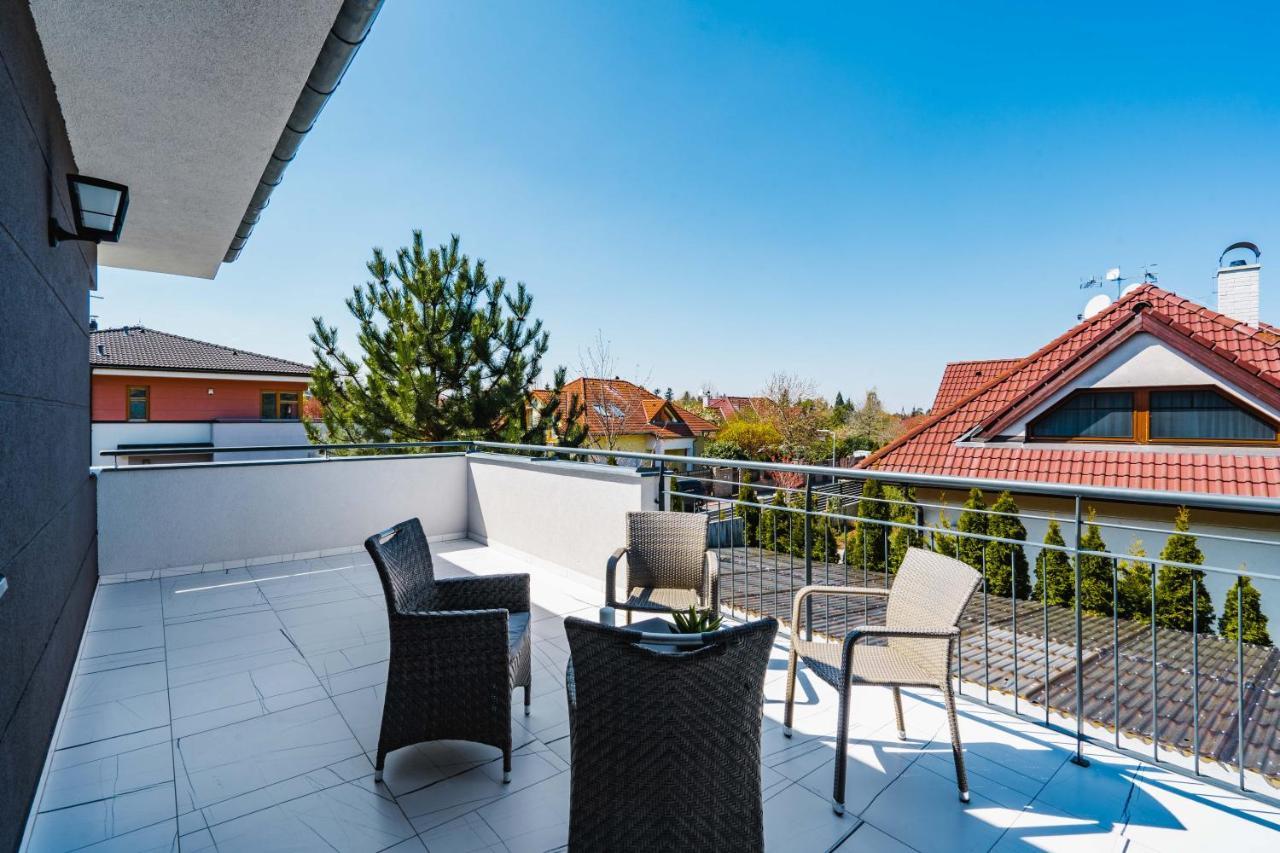 Serenity Prague Villa With Garden Jacuzzi Eksteriør bilde
